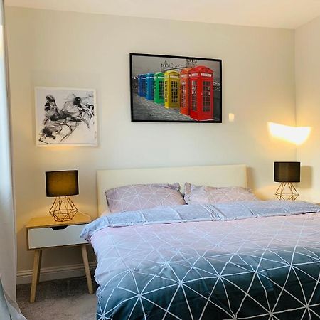 Alpha, Private Double Room, City Centre, Free Parking, Sittingbourne, Kent Exteriér fotografie
