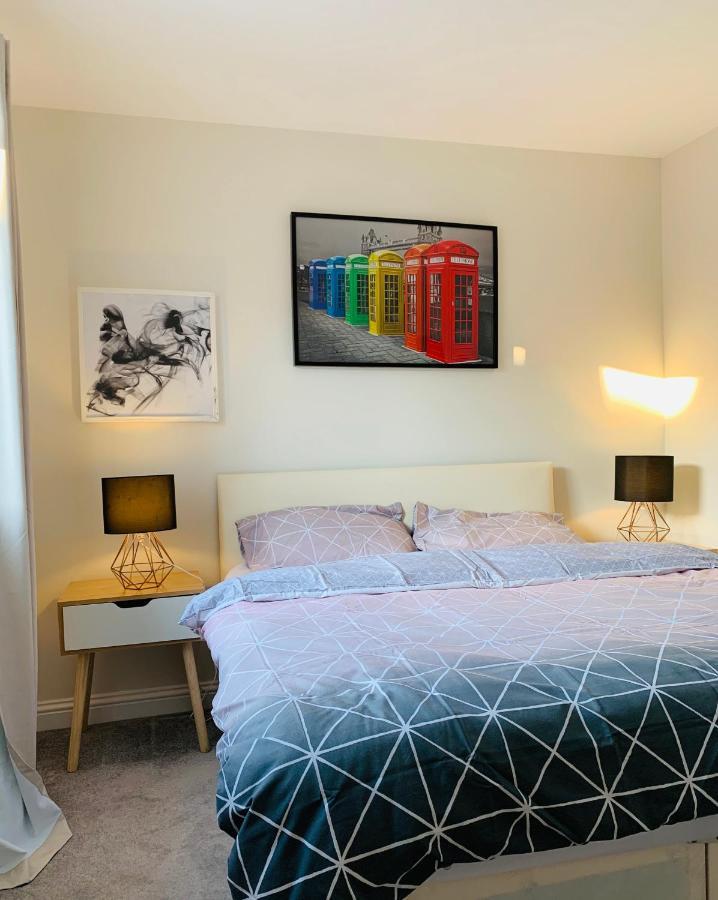 Alpha, Private Double Room, City Centre, Free Parking, Sittingbourne, Kent Exteriér fotografie